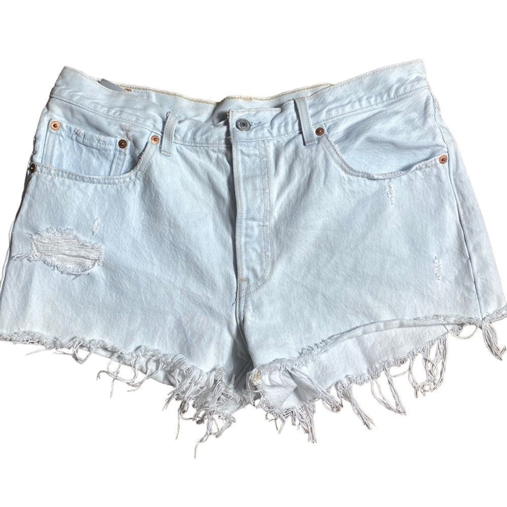 Levi’s jean shorts Light wash distressed frayed hems 32